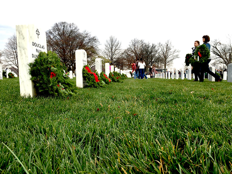 Honoring, remembering, teaching: Wreaths Across America 2015