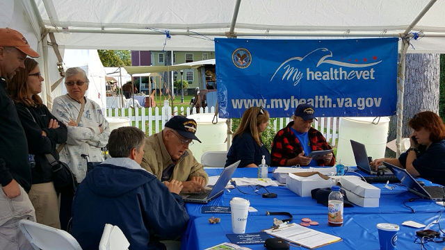 Veterans sign up for My HealtheVet at The Big E