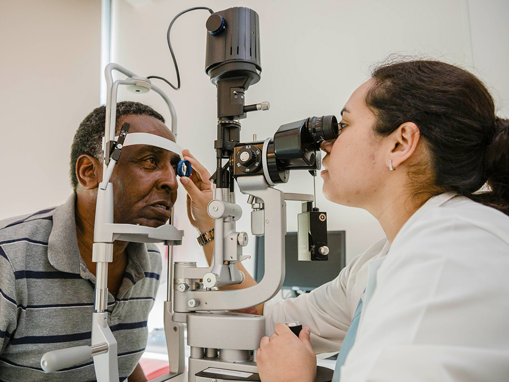 Serve visually impaired Veterans as a VA optometrist
