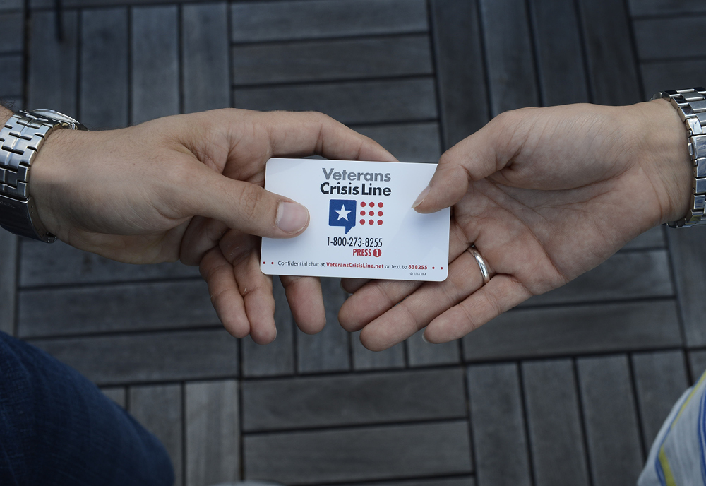 Crisi Line Card with hands