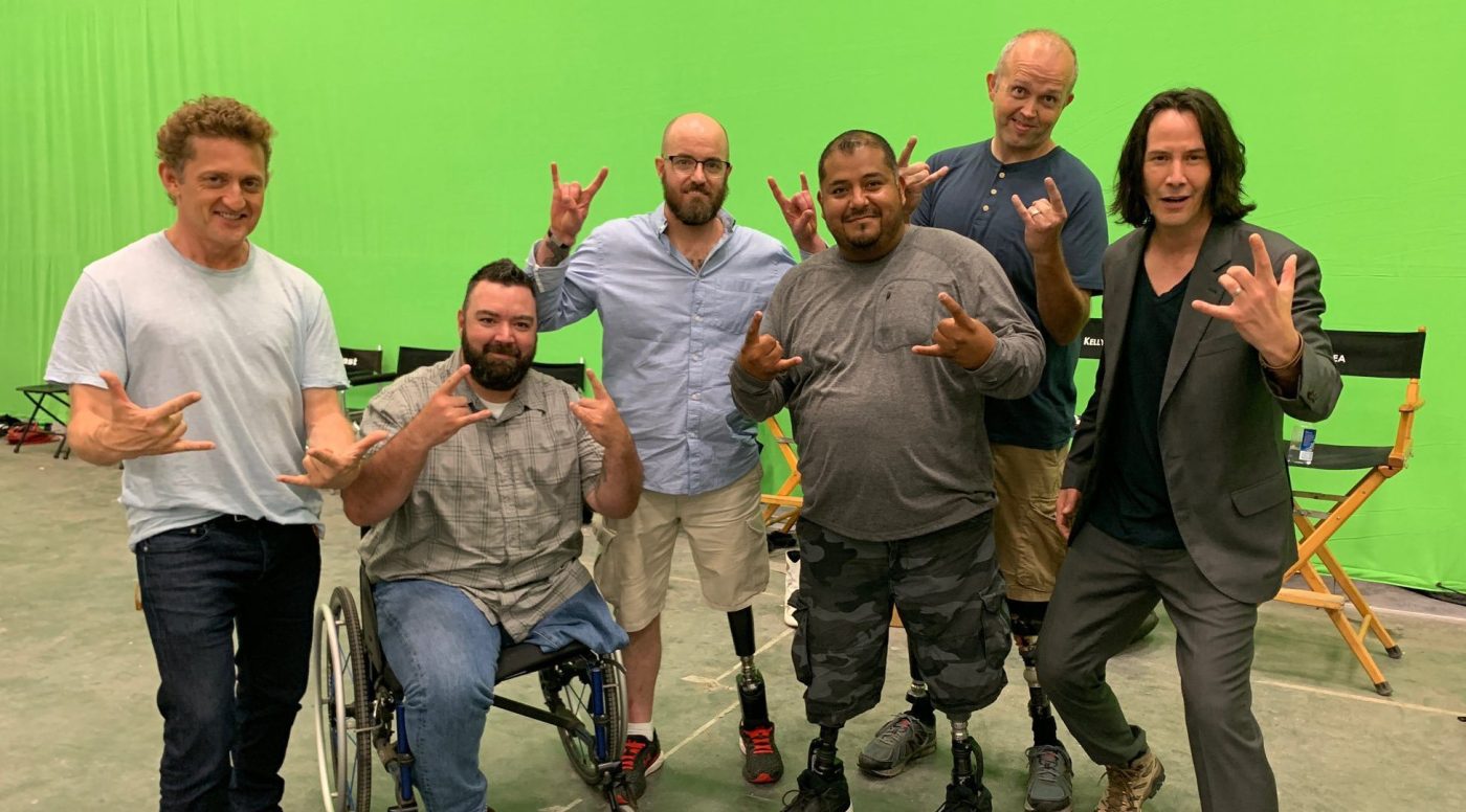 Keanu Reeves, Alex Winter with wounded Veterans