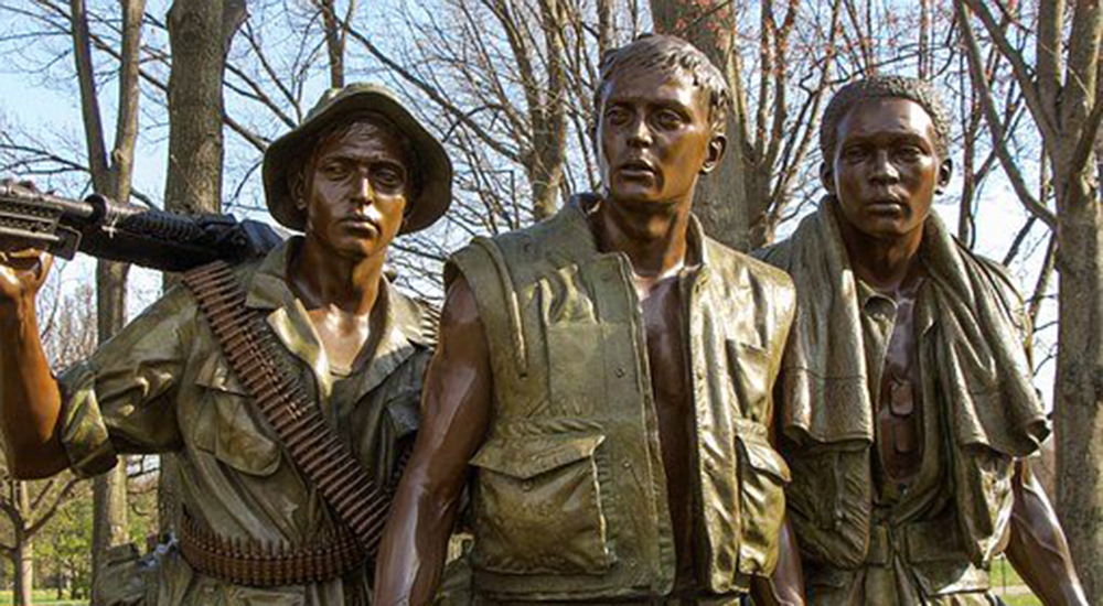 Statue of three Vietnam-era soldiers