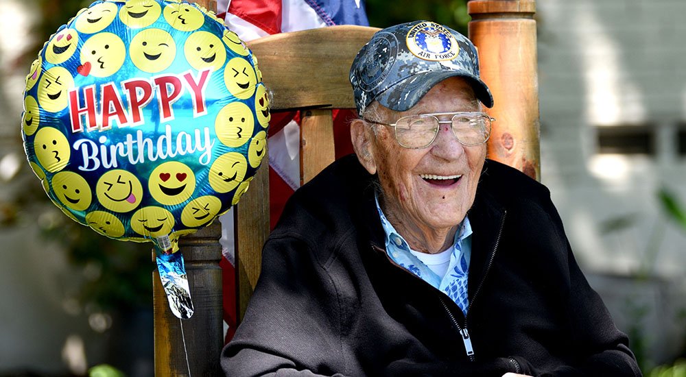 Texas Veteran turns 100, gets special parade