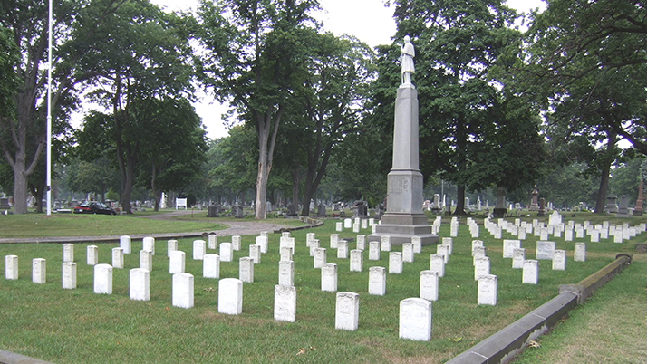 Located in Port Huron, Michigan, Lakeside Cemetery Soldiers' Lot memorializes victims of a July 1832 Asiatic cholera outbreak.