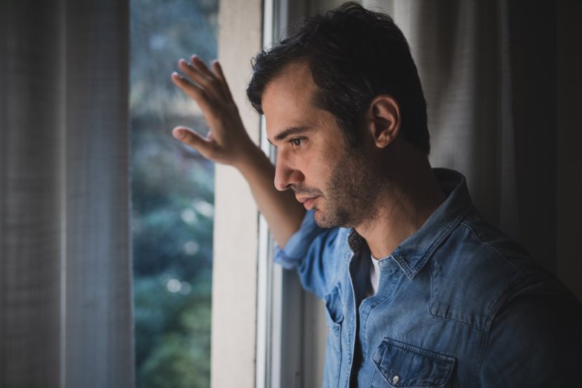 A new VA study finds that men and women are harboring different thoughts in the moments before they decide to die by suicide. “Women feel personally like they are not worth anything, and men feel like the world has sort of let them down,” says the lead author, Dr. Lauren Denneson.