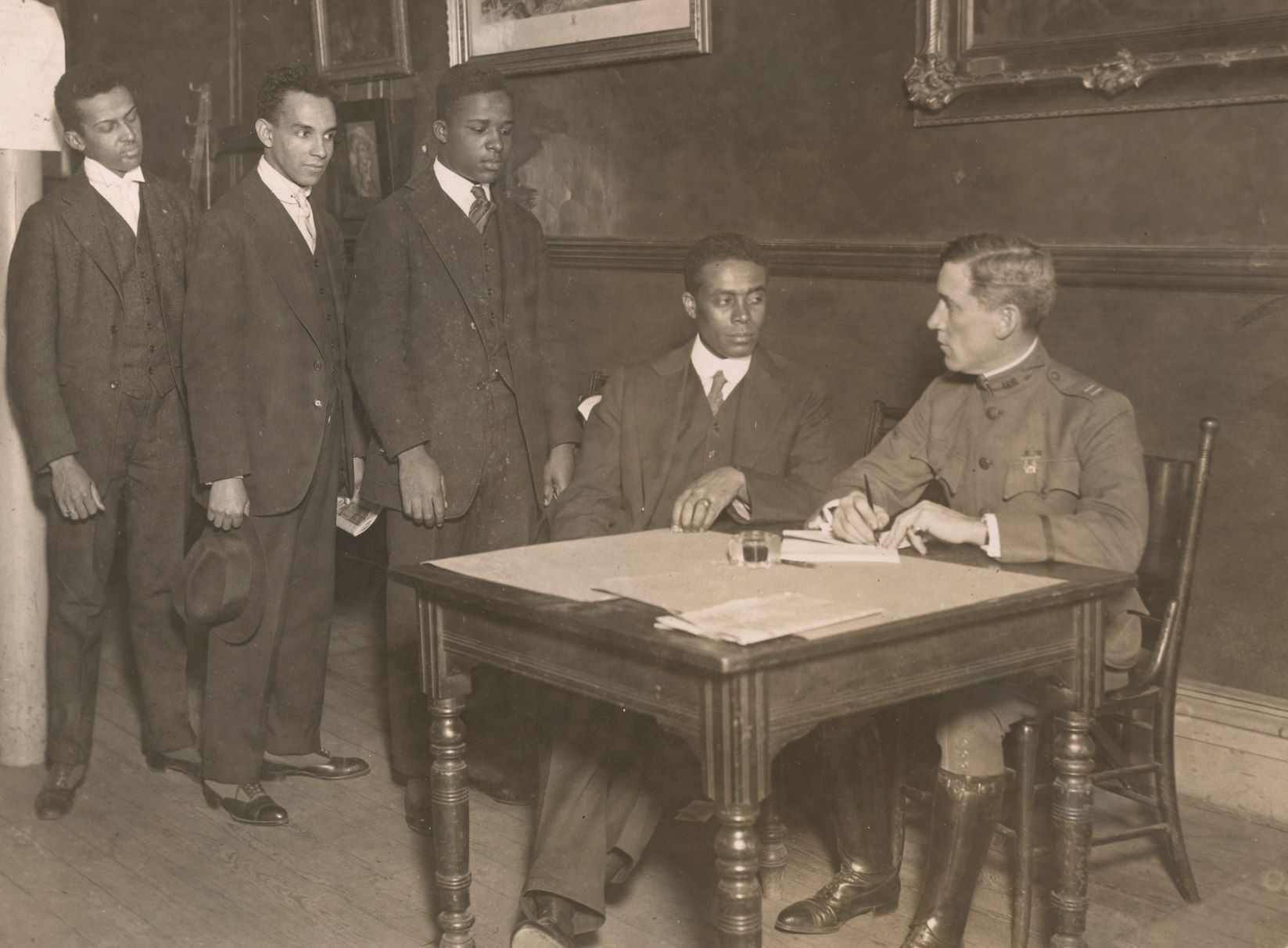 Black men enlisting during WWI