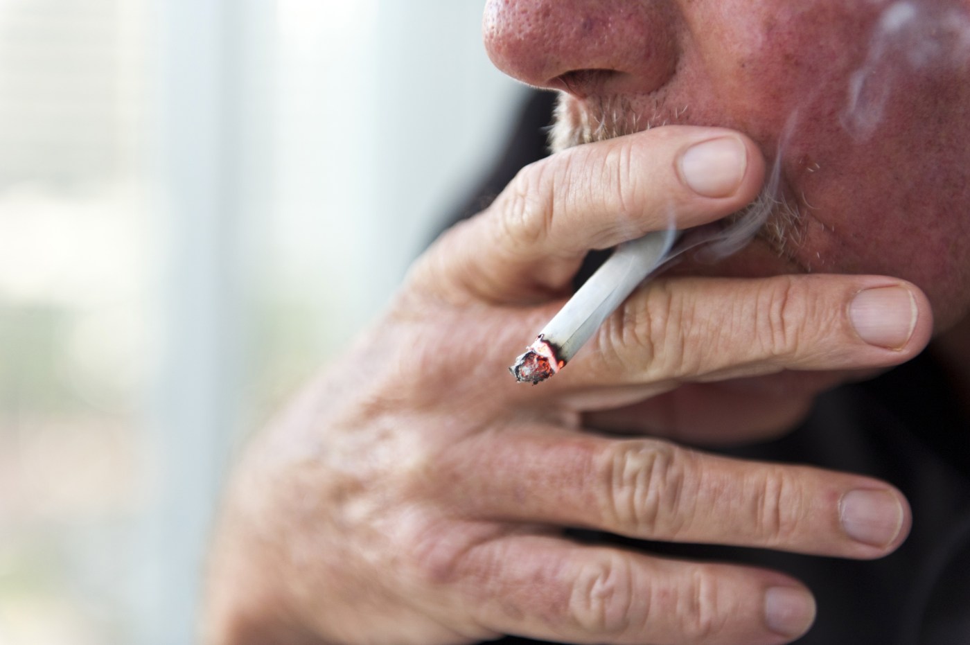 A VA study examining COVID-19 and tobacco use found older male Veterans, plus those with immunodeficiency, or endocrine or lung diseases, to be at higher risk of death. Smoking predicted mortality above and beyond those factors.