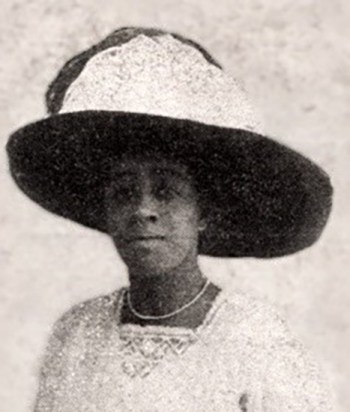 Photo of African American librarian woman