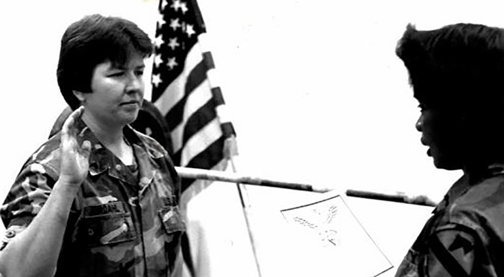 Female Soldier takes oath; volunteer