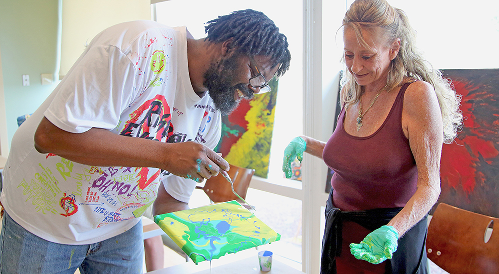 Pour painting instructor and Veteran