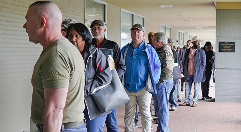 Long line of Veterans at PACT Act Fair