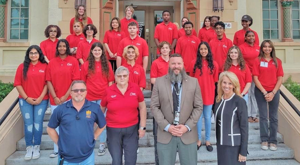 Bay Pines VA welcomes summer student volunteers