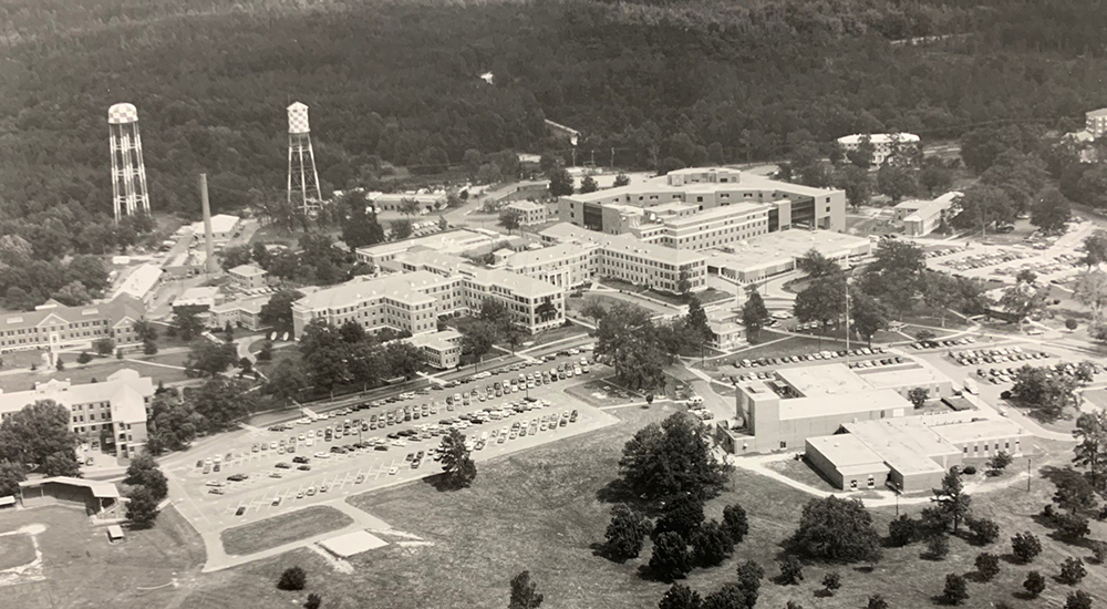 B&W photo of Tuskegee VA campus