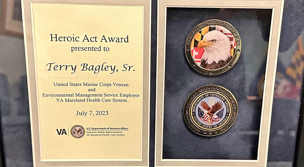 Award given to Veteran for burning building rescue