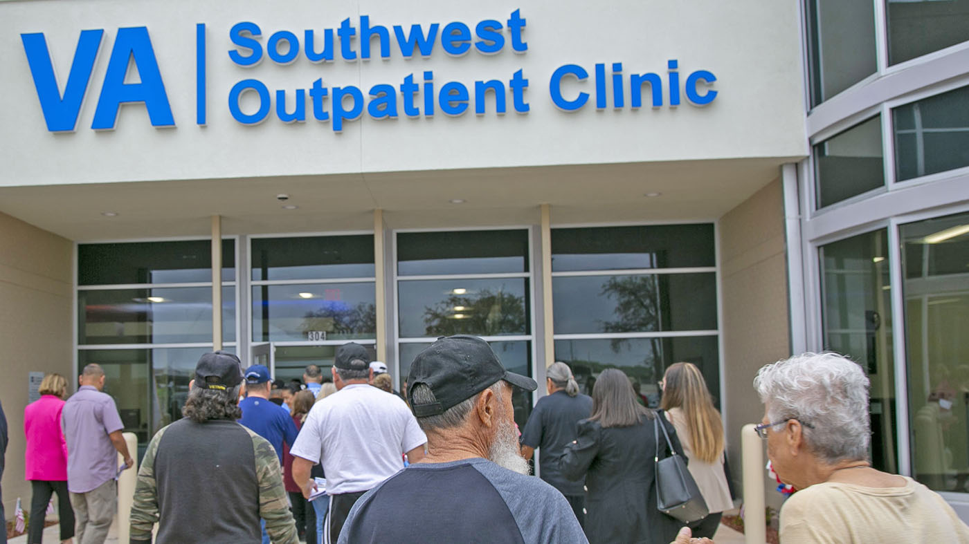 Veterans enter new VA clinic