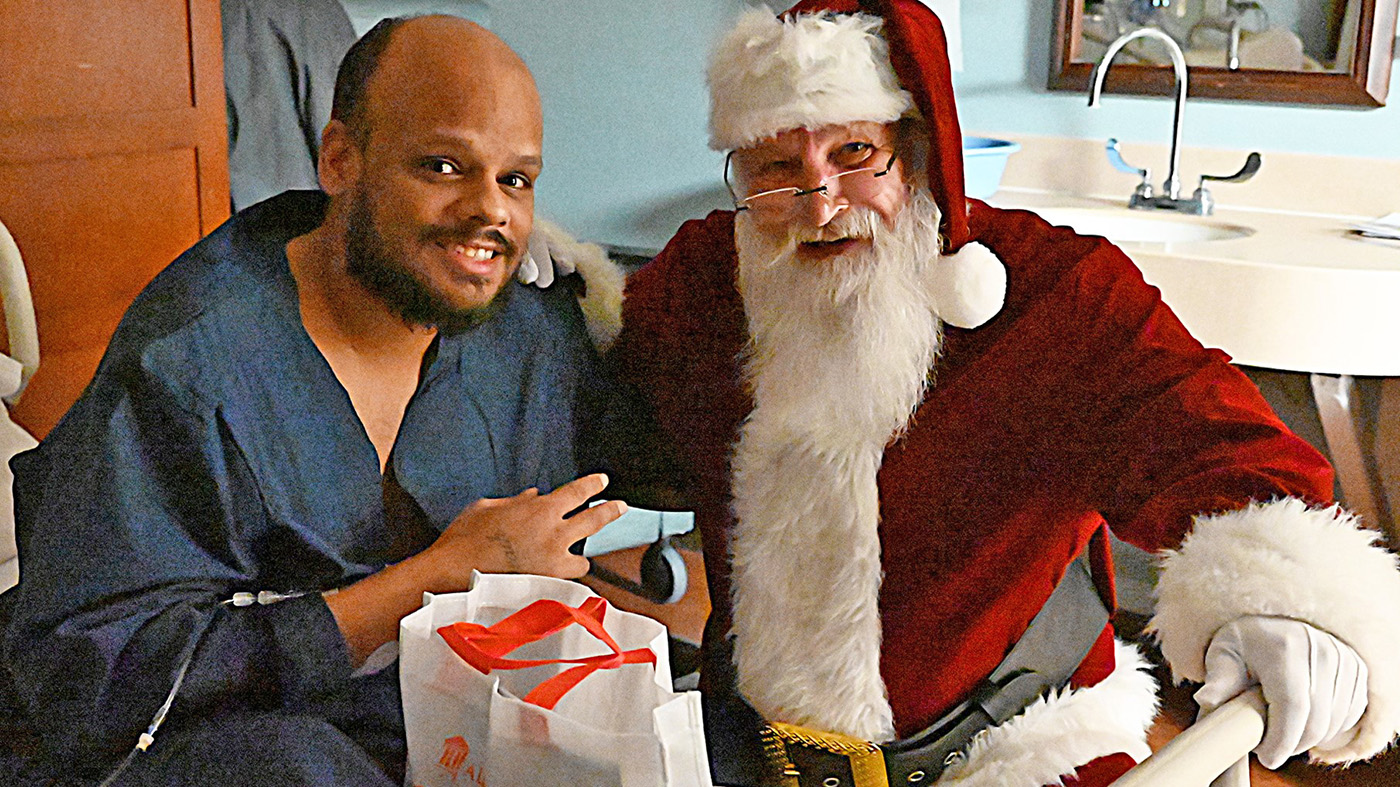 Veteran with Santa at Christmas Caravan