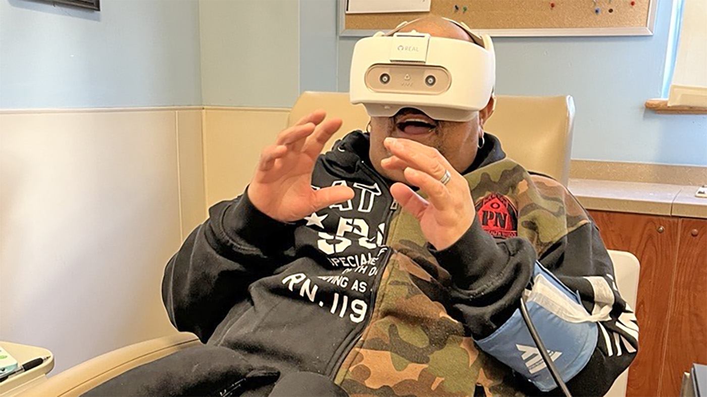 Veteran participating in Innovator Dialysis Virtual Reality project