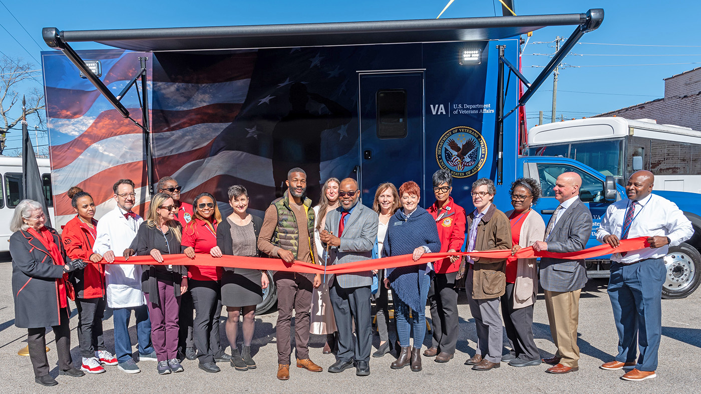 Mobile Medical Unit ribbon cutting