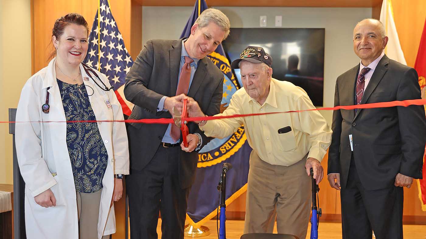 Recreation and Meeting Center ribbon cutting