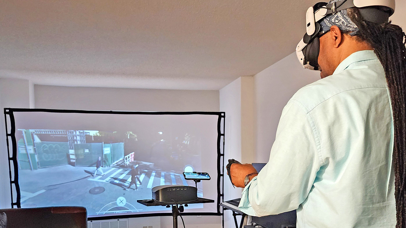 Veteran shares immersive technology with other Veterans