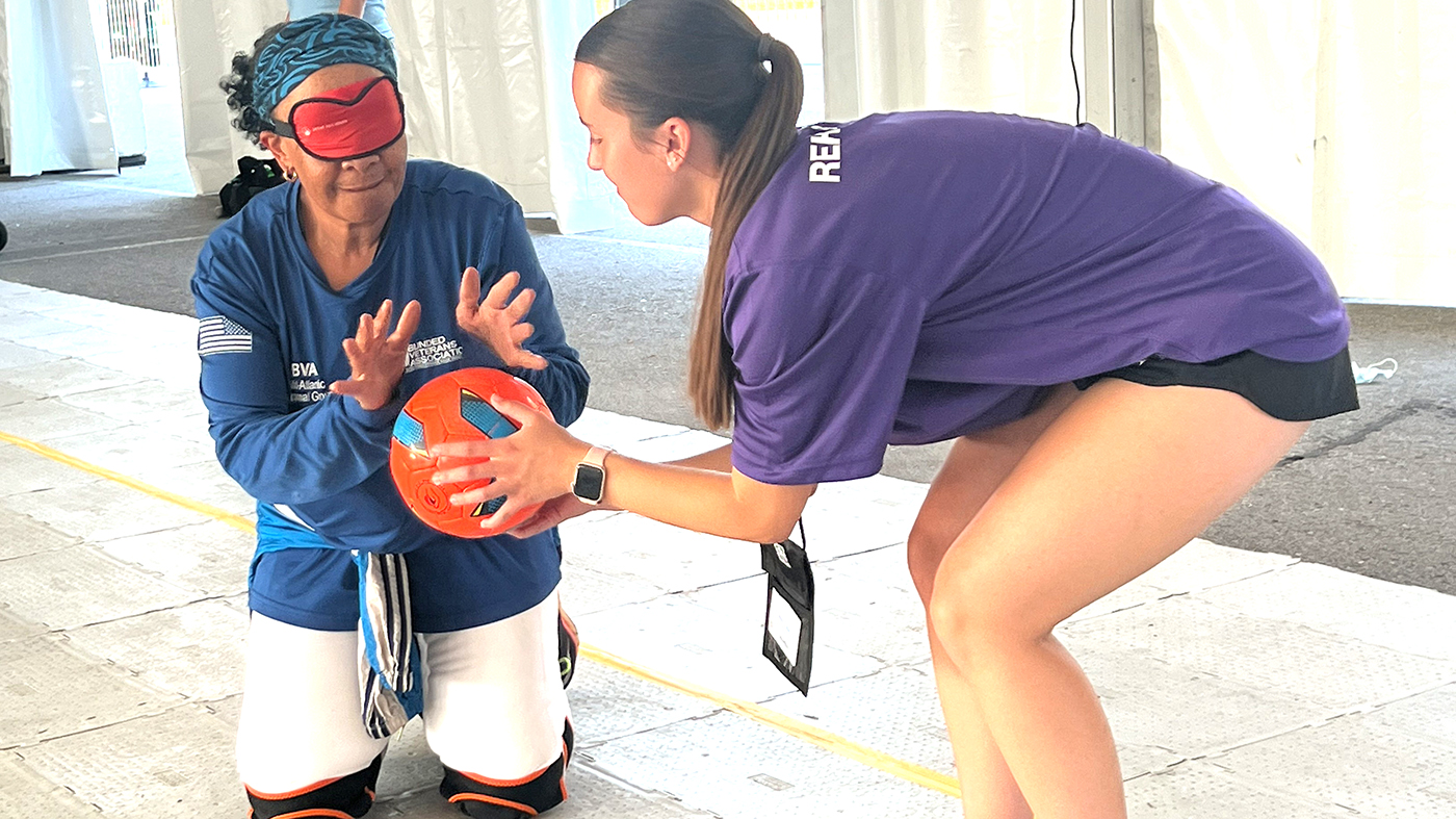 Golf clinic introduces physical therapy students to adaptive sports