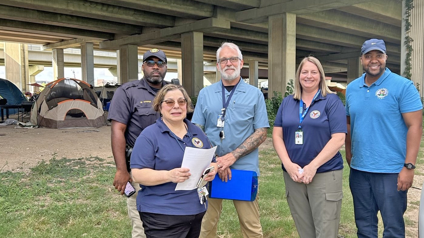 Social workers at homeless Veterans site