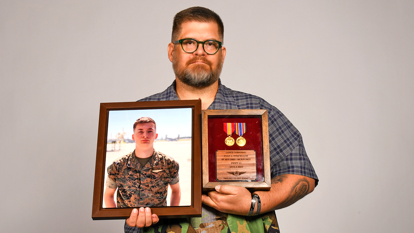 Gold Star Father with photo